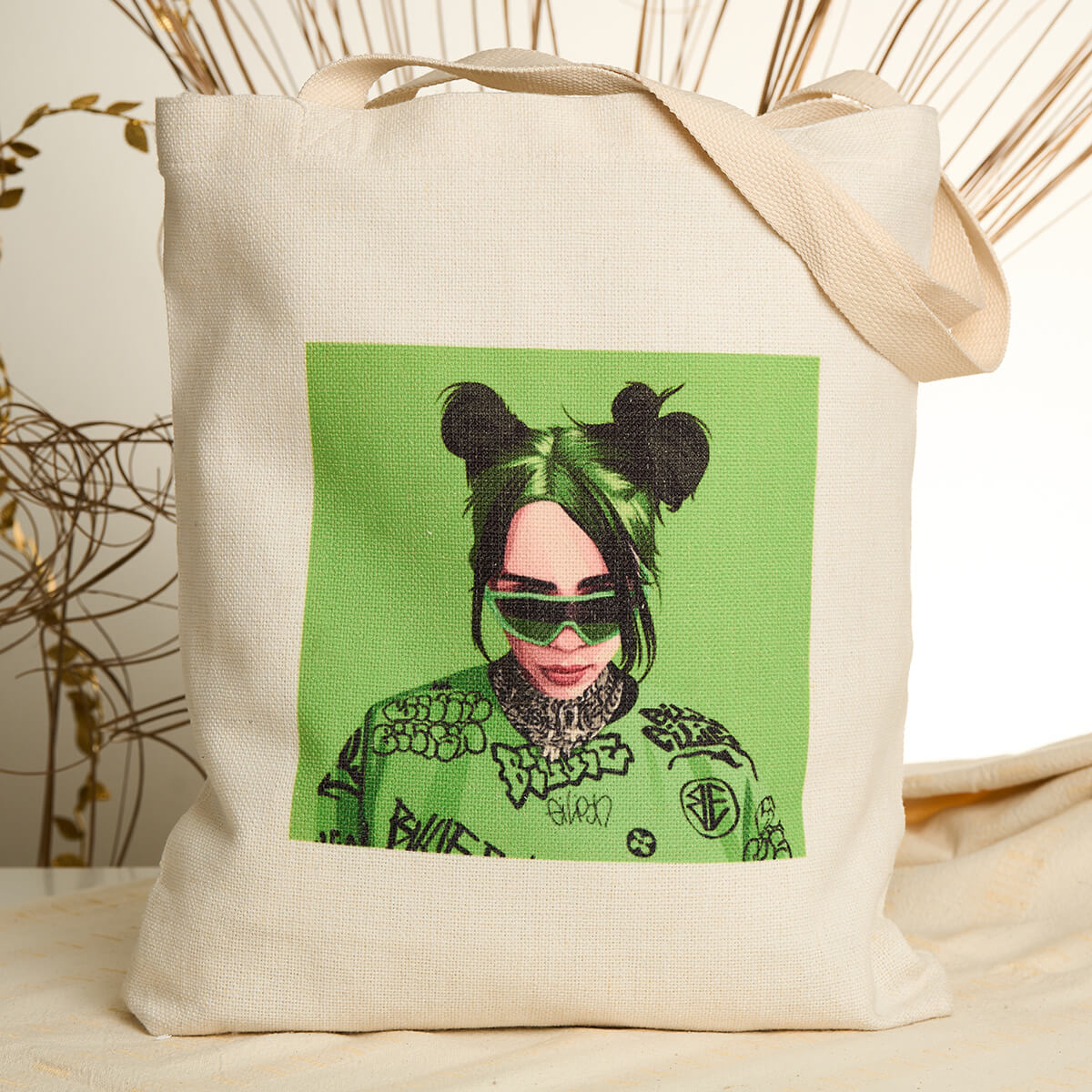 Λινή τσάντα με εκτύπωση μια γυναίκα σε πράσινο φόντο