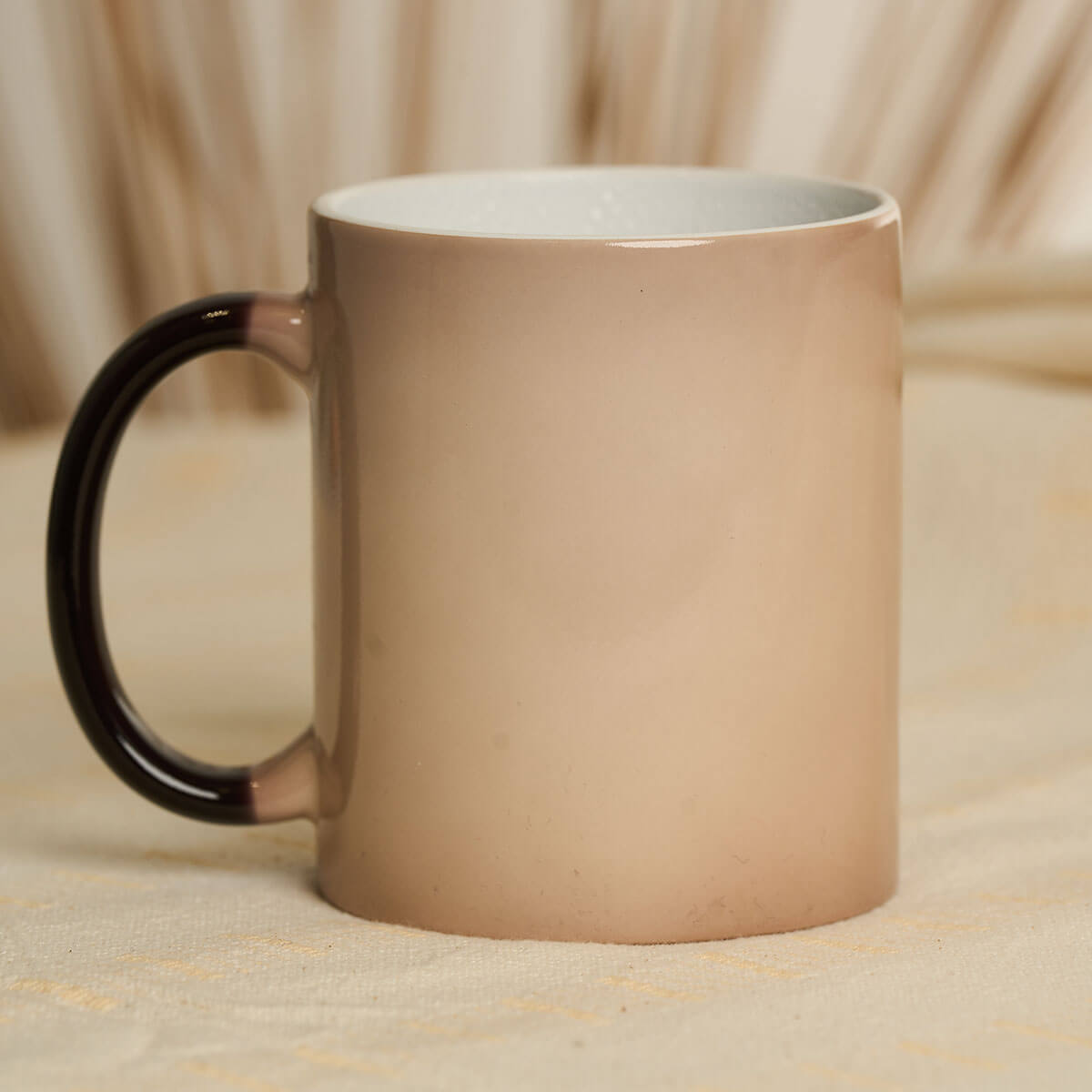 Μαύρη κούπα μαγική