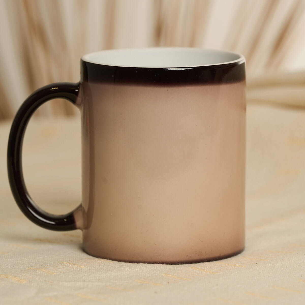 Μαύρη κούπα μαγική